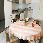Duplex Tinel Apartment *