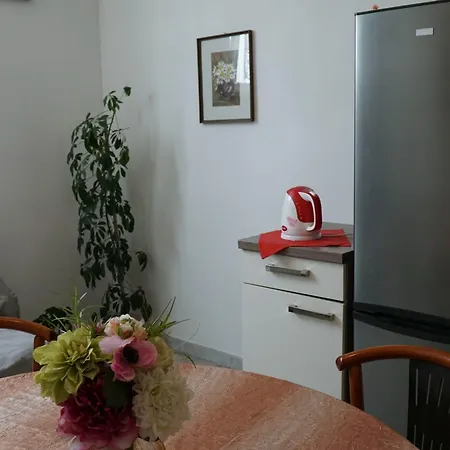 Apartment Duplex Tinel Split