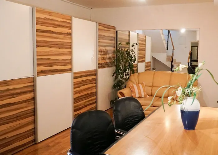 Duplex Tinel 아파트