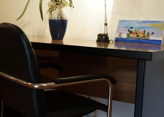 아파트 Duplex Tinel